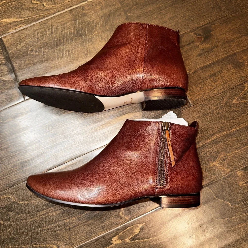 Cole Haan Belmont Leather Ankle Boot Chestnut Brown Minimalist Everyday Size 7.5